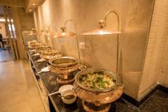 Buffet-meal-serve