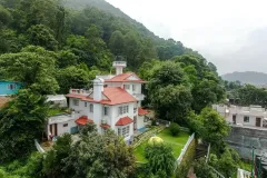 Nepal-Yoga-Home-building-2